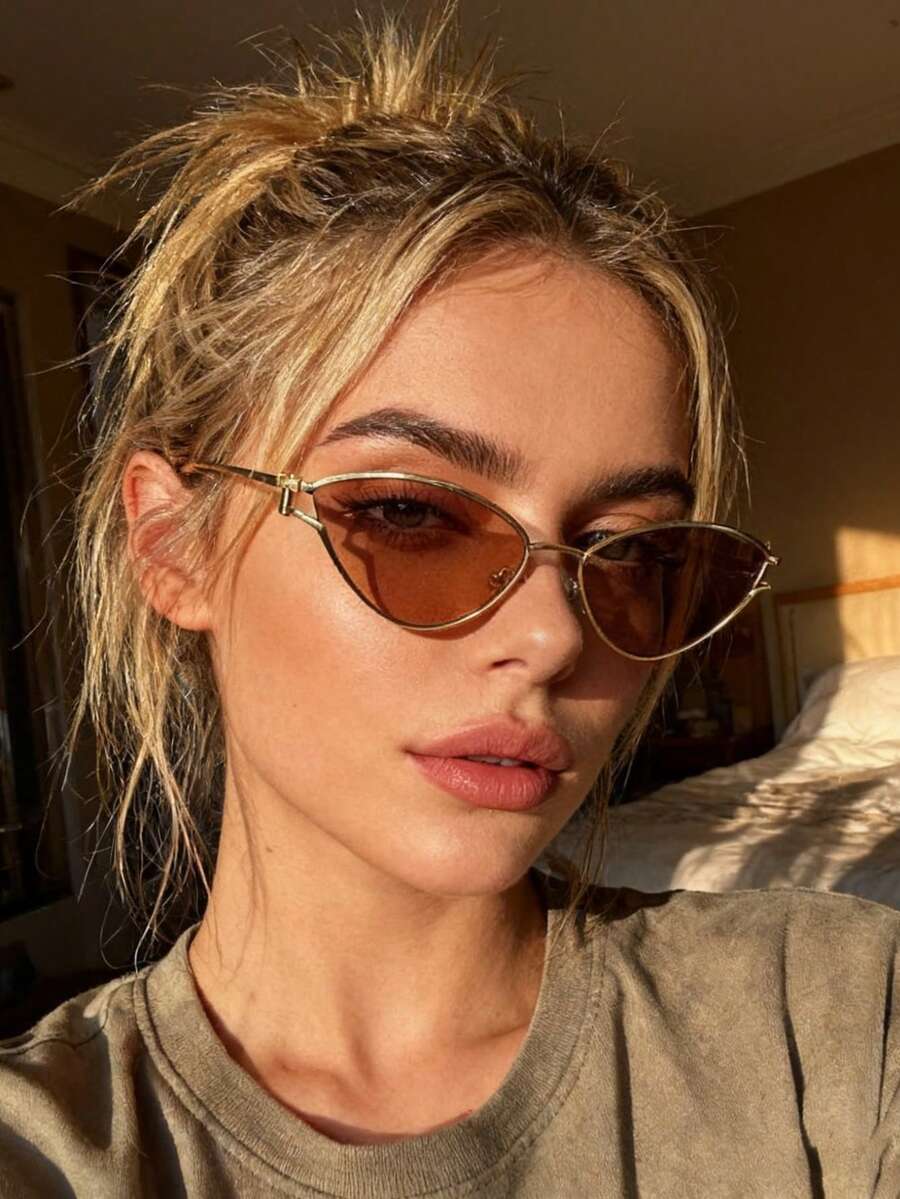 Fashion Street Cat - Cat Eye Hollow Frame Metal Fashion