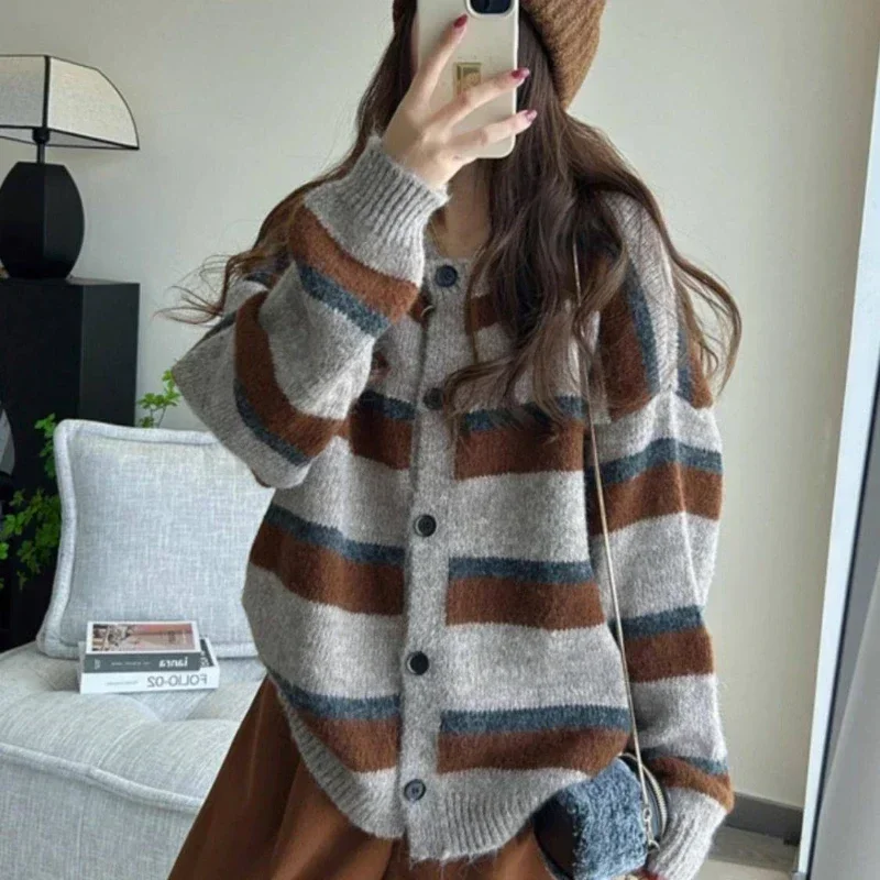 Striped Baggy Cardigan Women K - Street Fashion Korean Girl ulasan dan harga